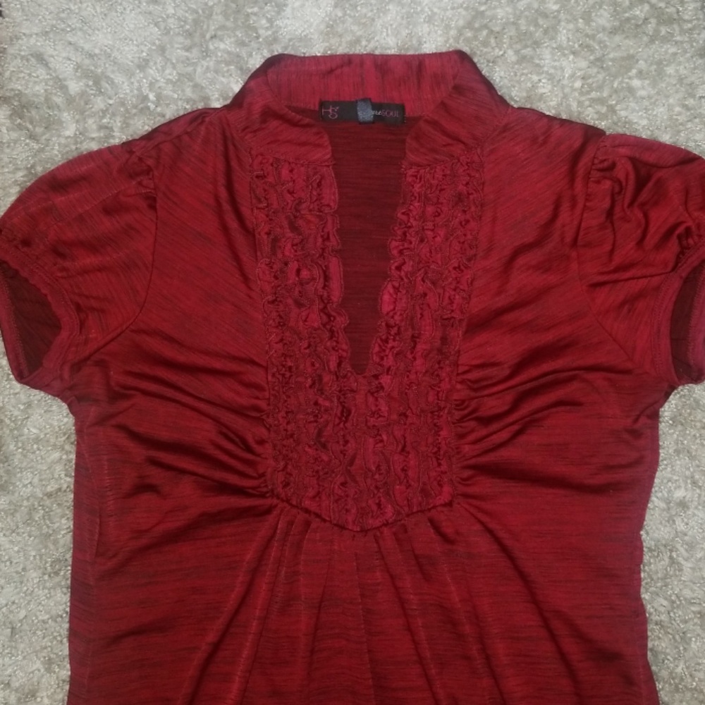Heart Soul medium red Ruffle Top shiny v-neck EUC